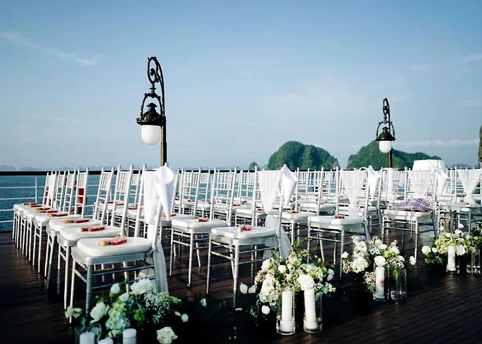 Ambassador Cruise Bay  Hạ Long