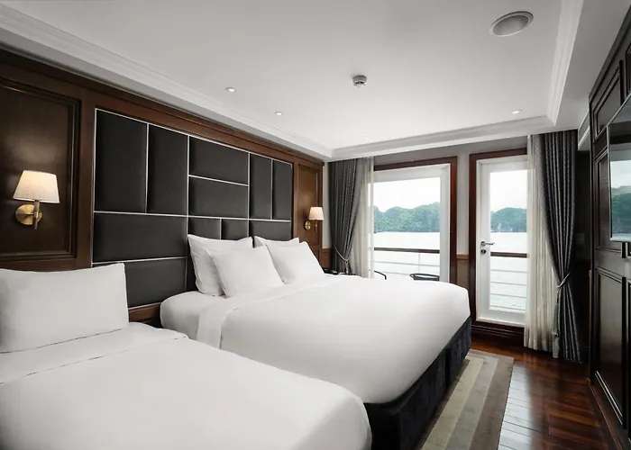 Ambassador Cruise Bay 5* Hạ Long