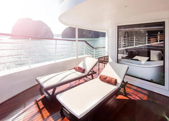  Ambassador Cruise Bay 5*