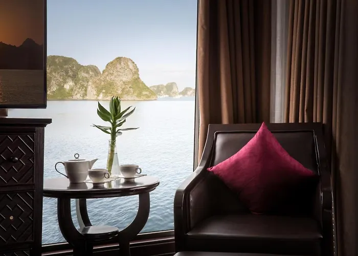 Ambassador Cruise Bay  5*