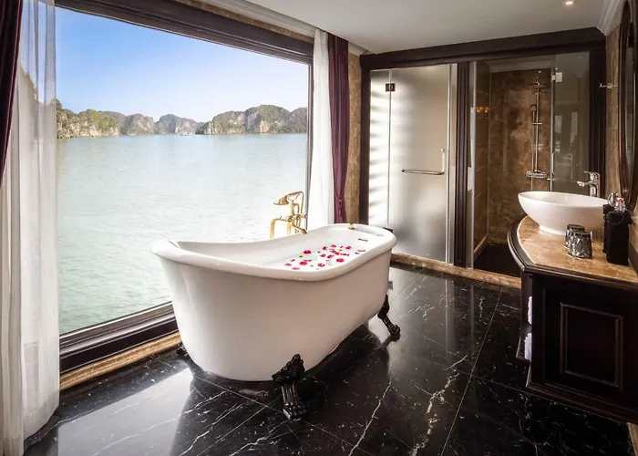 Ambassador Cruise Bay 5* Hạ Long
