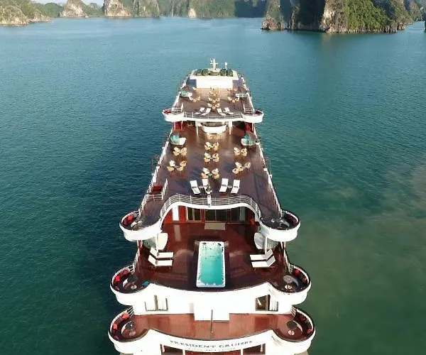 Ambassador Cruise Bay 